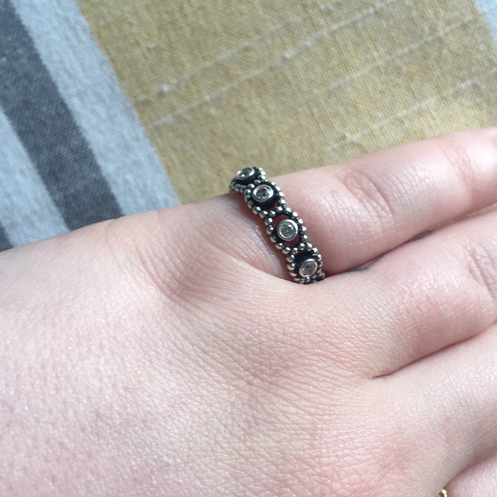 🌸RETIRED PANDORA RING🌸